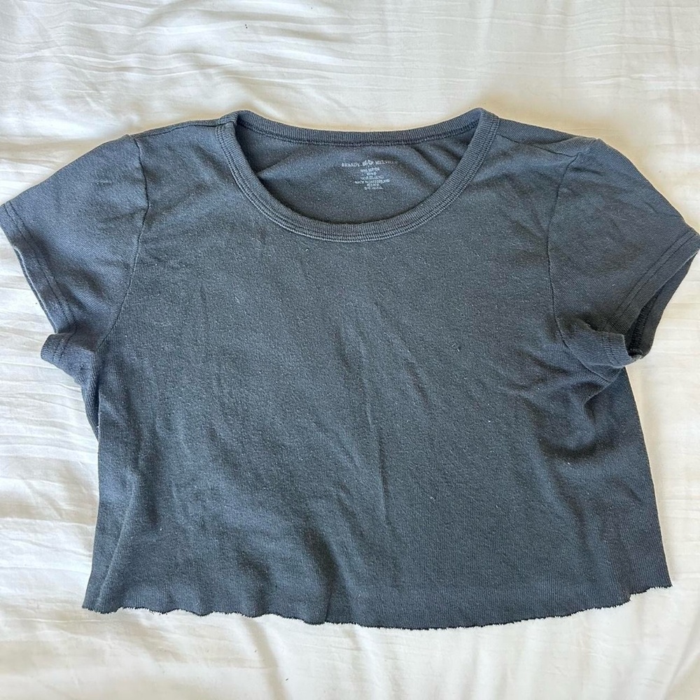 brandy melville cropped tee